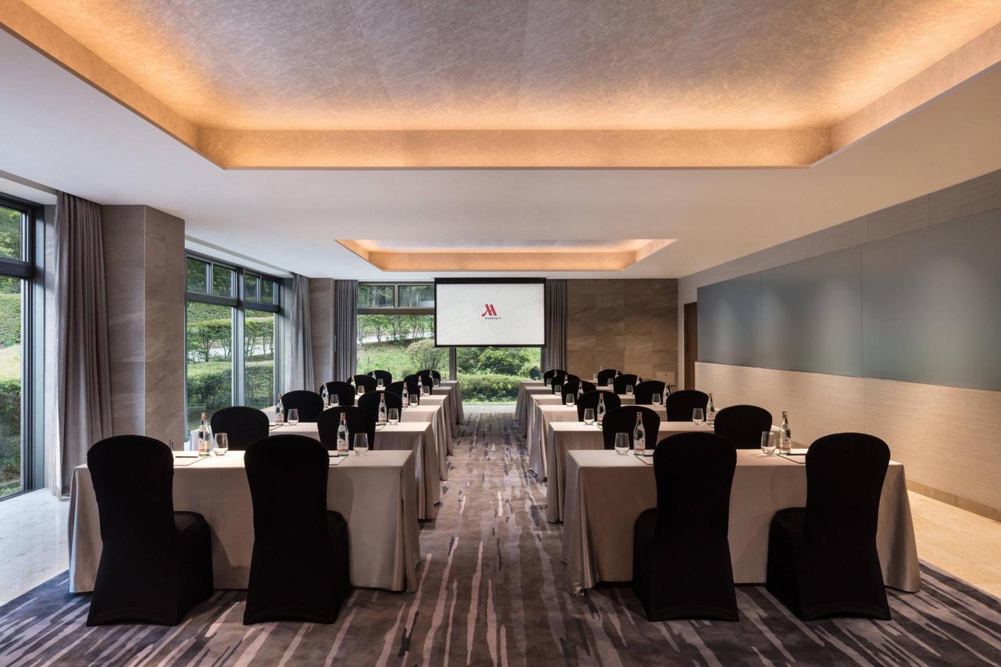 Fuji Marriott Hotel Lake Yamanaka Яманакако Екстериор снимка